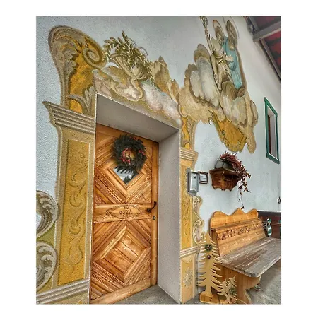 Mansarda Emi Appartement *
